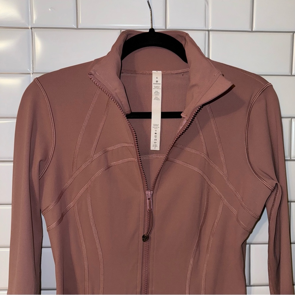 LULULEMON DEFINE JACKET LUON WOMEN- SIZE 6